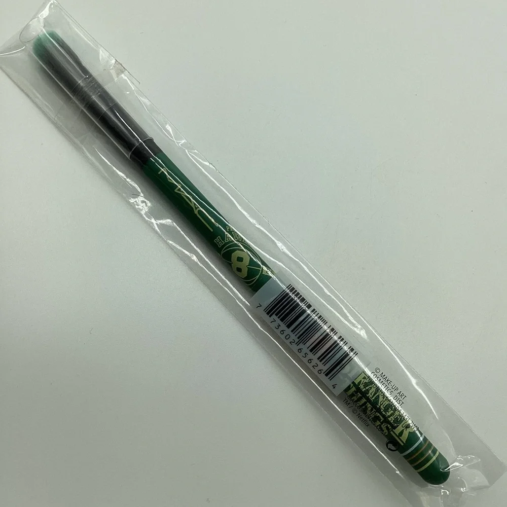MAC Stranger Things 217SES Synthetic Blending Eye Brush - Brand New In Package